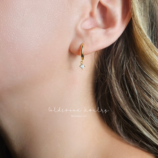 MARLEA EARRINGS - ROUND CUT CRYSTAL DANGLE EARRINGS