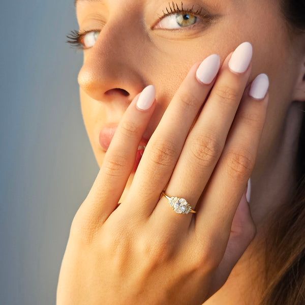 ALMA RING - OVAL CUT DAINTY RING