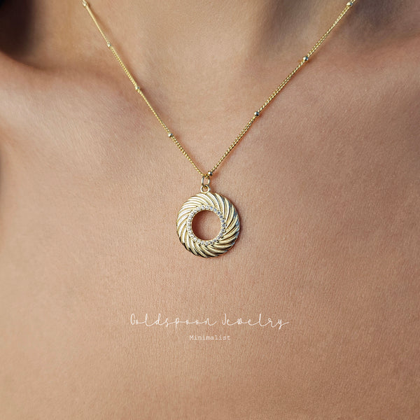 DREAM NECKLACE - RISING SUN PENDANT NECKLACE