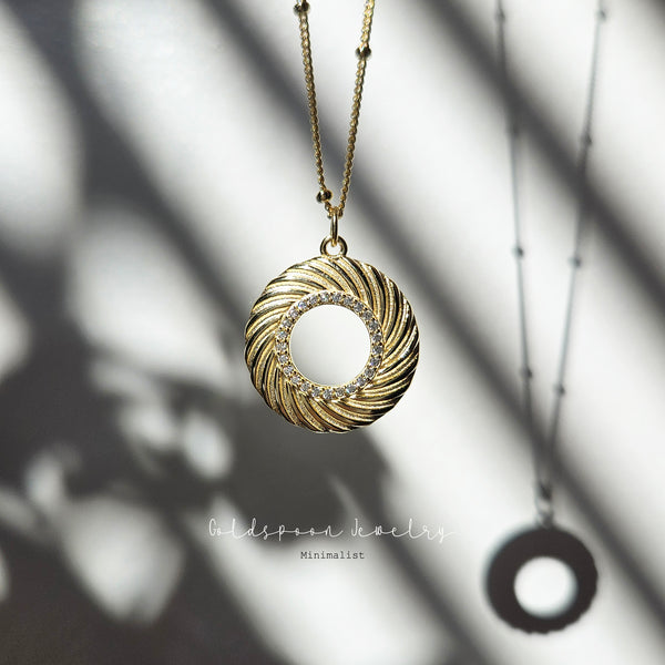 DREAM NECKLACE - RISING SUN PENDANT NECKLACE